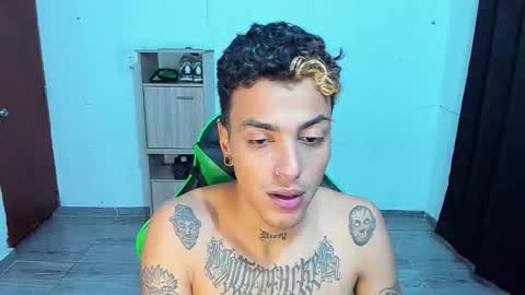 BiG Zafiro online show from March 29, 11:32 am