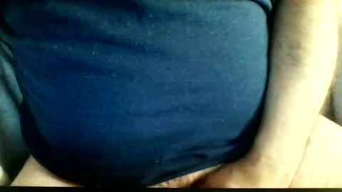 Snapshot of zeddie71 chatting on December 15, 4:04 pm zeddie71 online show from December 15, 4:04 pm