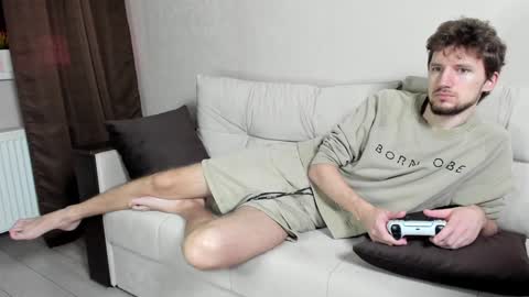 Andrew online show from January 21, 9:57 pm