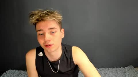 Ethan online show from May 5, 2:13 am