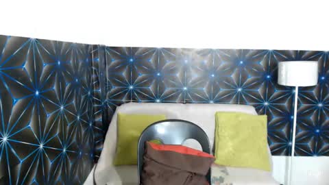 zavier skinny asian online show from January 17, 5:11 am