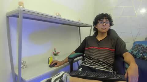     online show from November 24, 8:10 pm