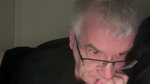 Snapshot of zwickauer1969 chatting on March 5, 8:44 pm zwickauer1969 online show from March 5, 8:44 pm
