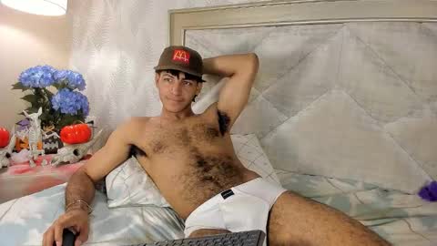 zyan_moreno online show from October 27, 1:46 pm