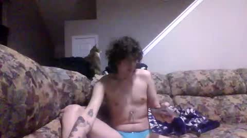 zynboi_73 online show from February 9, 1:43 am