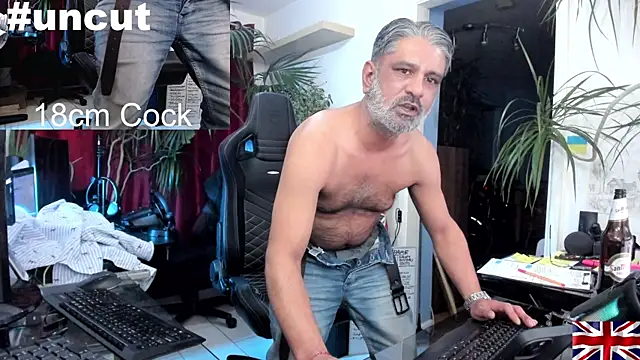 OnlineBossUK online show from December 23, 3:50 am