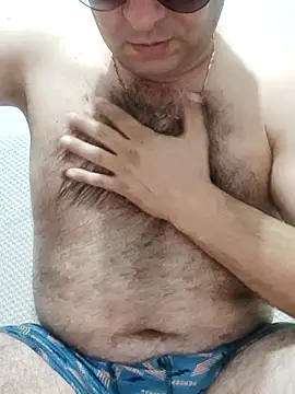 Snapshot of fraud705 chatting on September 9, 4:28 pm fraud705 online show from September 9, 4:28 pm