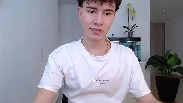 adrian morelly online show from December 2, 5:46 pm