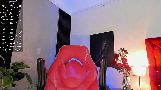 DannSmmith online show from February 28, 7:18 am