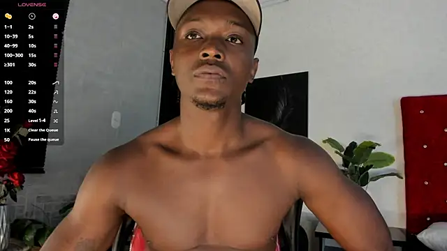 DannSmmith online show from May 31, 5:08 am