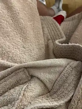 Tommitoo online show from December 18, 5:04 am