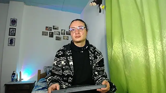 monkeywillwhite online show from November 2, 2:05 am