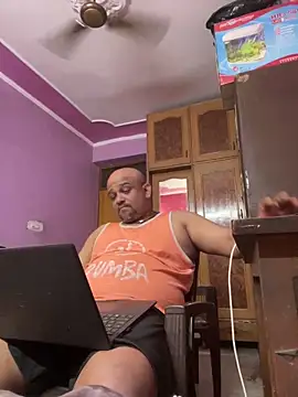 Dick 6inches online show from April 14, 8:14 am