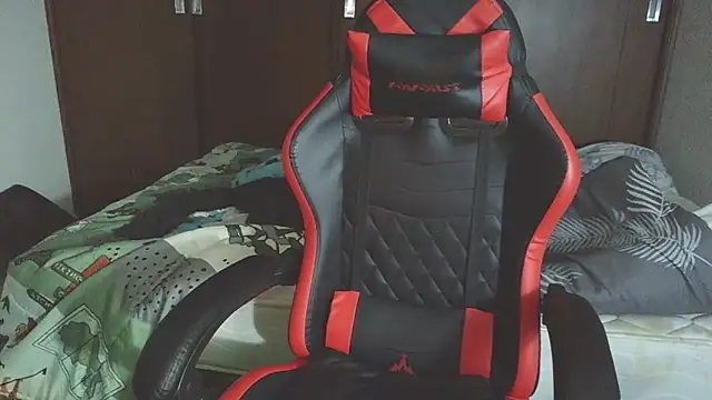 aresholland online show from October 4, 5:01 am