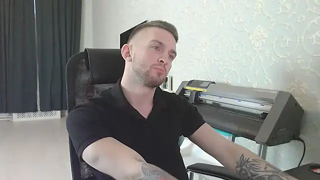 Marselle Laker online show from November 12, 1:50 pm