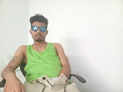 danidiazto2023 online show from March 3, 9:01 pm