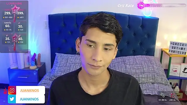 Snapshot of by_pandora chatting on October 21, 7:39 pm by pandora online show from October 21, 7:39 pm
