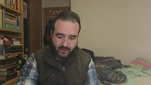 curiosillo83 online show from January 9, 3:50 pm