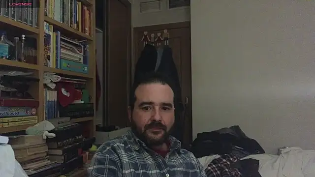 curiosillo83 online show from December 14, 3:51 am