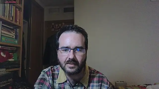 curiosillo83 online show from January 28, 4:30 pm