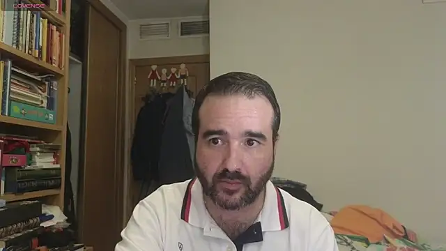 curiosillo83 online show from September 24, 12:10 am