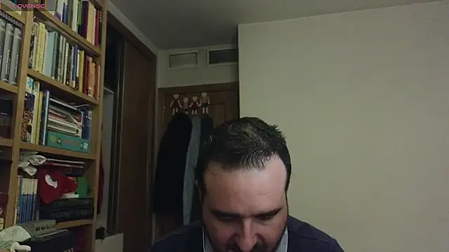 curiosillo83 online show from December 6, 12:34 am