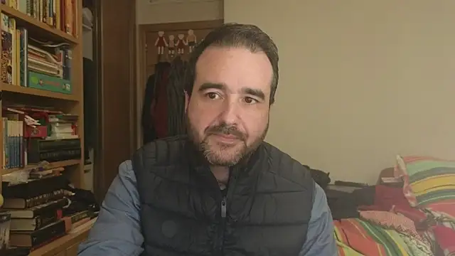 curiosillo83 online show from February 15, 7:44 pm