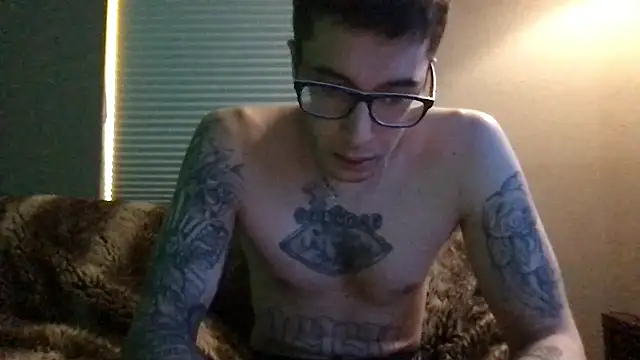 Bwcjoshbanks online show from December 8, 10:03 pm