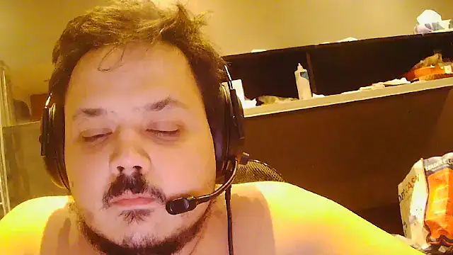 Bebemickey75 online show from November 1, 5:28 pm