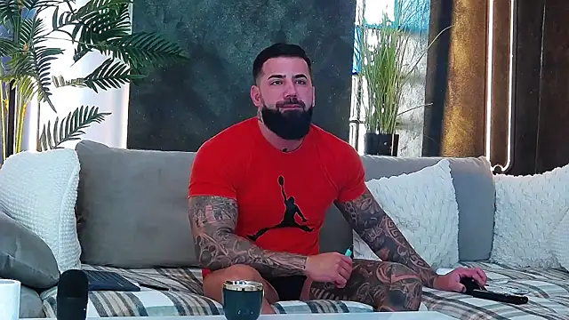 Snapshot of masterkingofmusclee chatting on September 25, 7:51 am masterkingofmusclee online show from September 25, 7:51 am