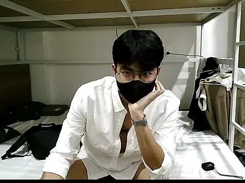 Gwencloudy online show from December 19, 3:09 pm