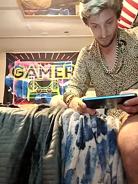 j hollywood91 online show from November 3, 11:39 pm