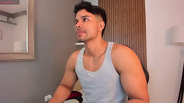 liam collins21 online show from February 6, 11:43 am