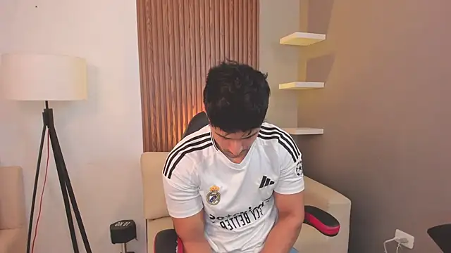 liam collins21 online show from January 30, 11:33 am