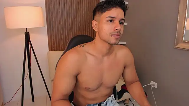 liam collins21 online show from January 8, 11:43 am