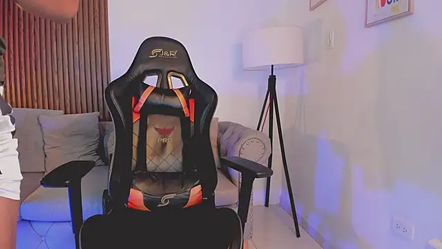 liam collins21 online show from October 3, 12:10 pm