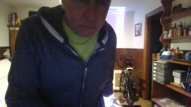 Snapshot of fransexdol chatting on February 22, 11:21 pm fransexdol online show from February 22, 11:21 pm