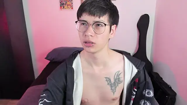 Aventure Twinks online show from January 18, 6:59 am