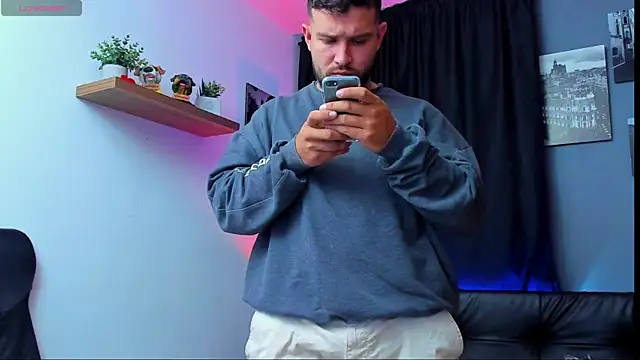 AndrewDiaz online show from March 5, 3:30 am