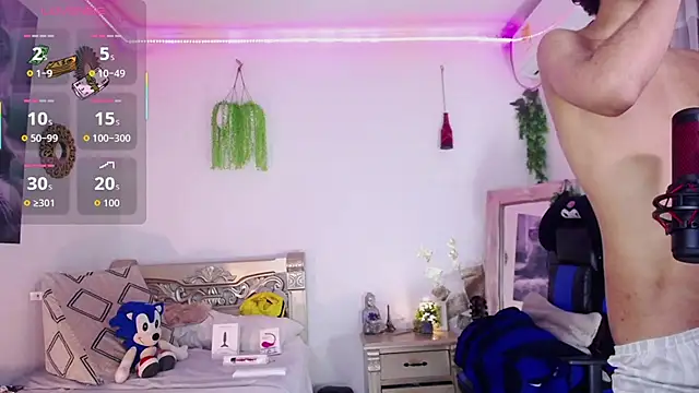 huge armound online show from April 21, 8:53 am