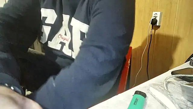 DjiniCD online show from February 6, 4:48 pm