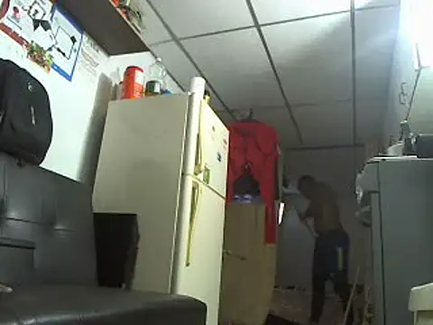 hugo3918  online show from January 8, 10:48 pm