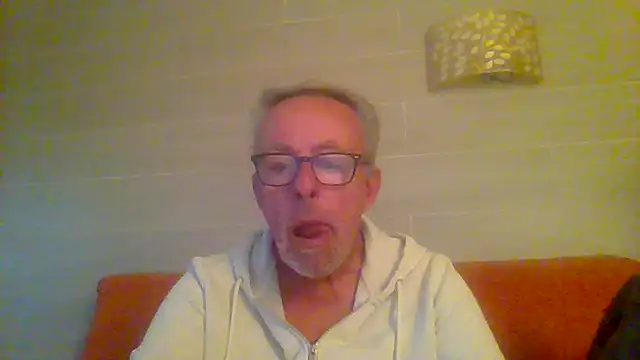 tuggy59 online show from April 5, 5:59 am