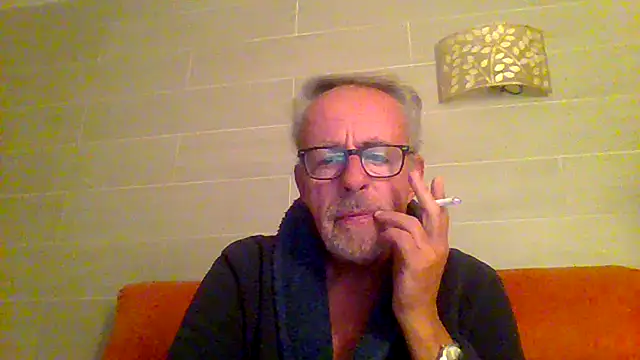 tuggy59 online show from December 16, 6:20 am