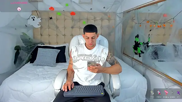 Alex cute77 online show from October 8, 1:15 pm