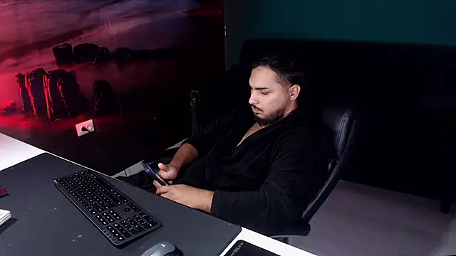 Snapshot of ZenoBaro1 chatting on October 20, 8:46 pm ZenoBaro1 online show from October 20, 8:46 pm