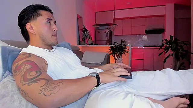 Chriskyle  online show from January 16, 2:25 am