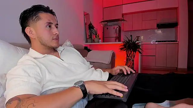 Chriskyle  online show from November 27, 12:03 am