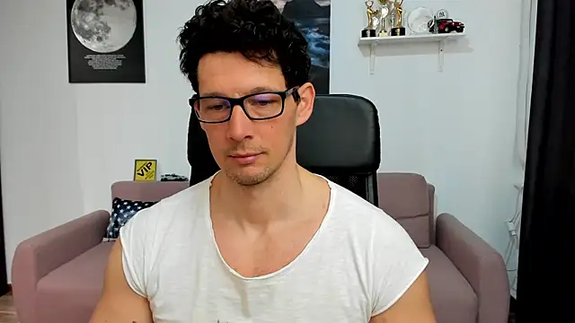 BrutusK08 online show from March 3, 7:16 am