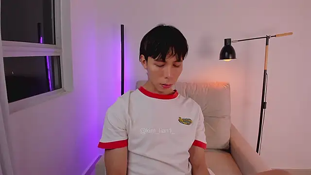 kim lian21 online show from February 18, 10:35 am